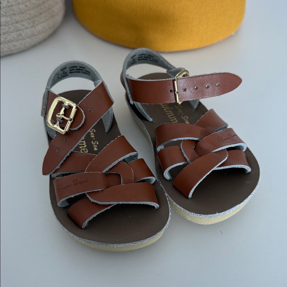 Saltwater shoes Size 6